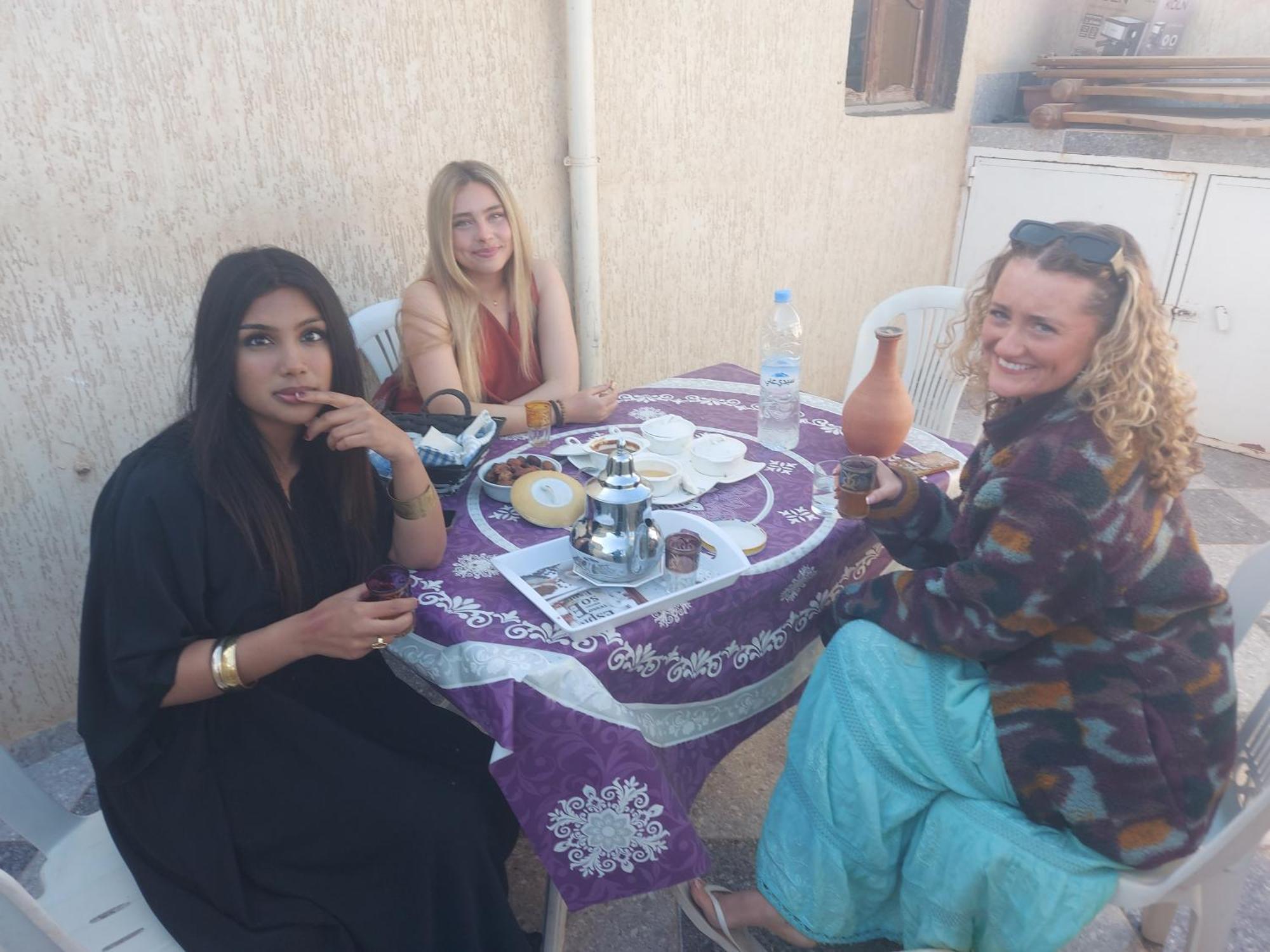 Chambre Chez L'Habitant Avec Famille Agadir Bagian luar foto